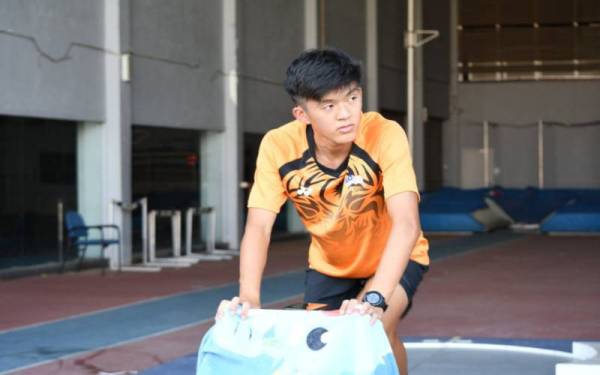 Xian Hao terpaksa menarik diri daripada menyertai Sukan Komanwel Birmingham 2022 kerana masalah kecederaan.