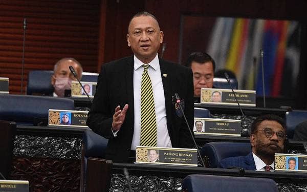 Mohamed Nazri ketika Mesyuarat Kedua Penggal Kelima Parlimen ke-14 bagi Dewan Rakyat di Bangunan Parlimen pada Selasa. - Foto Bernama