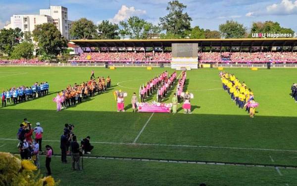 Upacara perasmian AUG 2022 di Stadium Universiti Ubon Ratchathani Rajabhat, pada Khamis.