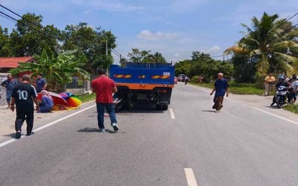 Ahmad Hafiz maut di tempat kejadian akibat kecederaan parah pada kepala.