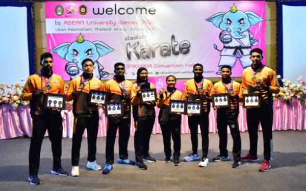 Sebahagian atlet karate negara yang menyumbangkan pingat emas buat negara pada temasya Sukan Universiti ASEAN (AUG) 2022 di Ubon Ratchathani, Thailand.