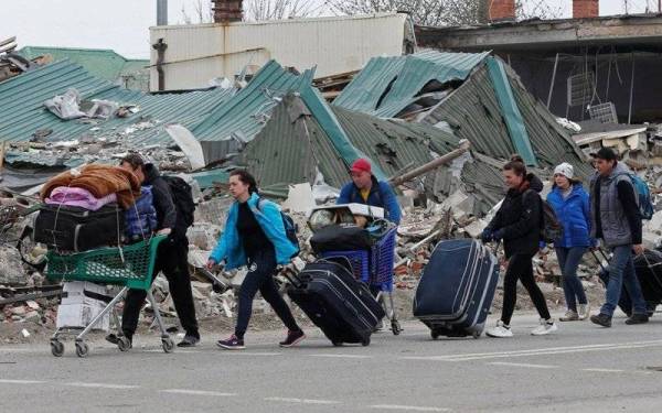 Sepanyol akan memberikan bantuan berjumlah AS$410 sebulan kepada rakyat Ukraine yang telah mendapat perlindungan sementara di negara itu. - Foto Reuters