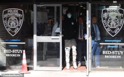 Michael Morgan ditangkap selepas didakwa menembak seorang pekerja McDonald's di Brooklyn pada Isnin lalu. - Foto FreedomNewsTV