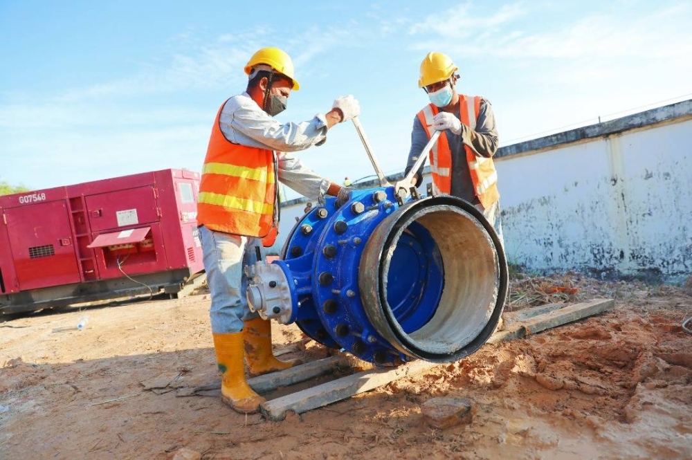 Kerja-kerja penambahbaikan dan penyenggaraan aset secara berjadual penting bagi mengelakkan gangguan bekalan air tidak berjadual