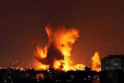 Tentera Israel telah membunuh lebih 40 rakyat Palestin, termasuk 15 kanak-kanak, dan mencederakan ratusan orang menerusi serangan udara di Gaza.