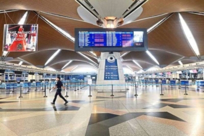 Ketidakpatuhan keselamatan perlu dijaga terutama di pintu utama keluar masuk negara. - Gambar hiasan