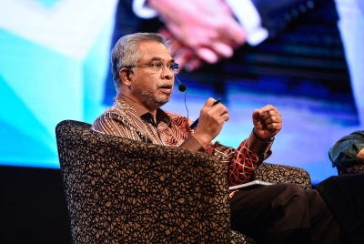Mohd Daud bercakap pada Majlis Diskusi MAIWP 'Instrumen Sumber Kewangan Islam Dalam Organisasi' pada Khamis. - Foto Bernama