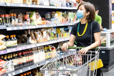 Golongan B40 dan sebahagian M40 didapati terpaksa mengubah corak perbelanjaan harian mereka akibat peningkatan harga barangan pada masa kini.(Gambar hiasan) - Foto 123rf