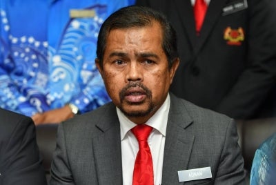 Presiden Kongres Kesatuan Pekerja-Pekerja Di Dalam Perkhidmatan Awam (Cuepacs) Datuk Adnan Mat. - Foto Bernama