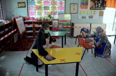 Permohonan menaikkan elaun pembantu Tabika Kemas telah dikemukakan kepada Jabatan Perkhidmatan Awam (JPA) berikutan bebanan tugas yang semakin meningkat. - Foto Bernama