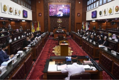 Dewan Negara pada Selasa meluluskan lima Rang Undang-Undang. - Foto Bernama