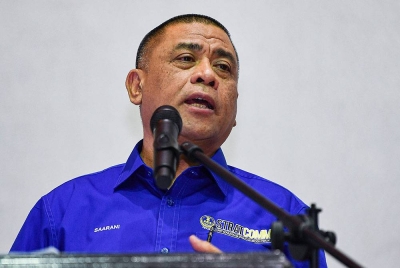 Menteri Besar Perak, Datuk Seri Saarani Mohamad berucap pada Perasmian Majlis 'Amanat Cikgu Saarani' sempena Program Wacana Perak Sejahtera 2030 dan Penyampaian Insentif Kecemerlangan Sukan Peringkat Antarabangsa 2022 di Bangunan Perak Darul Ridzuan hari ini. - Foto Bernama