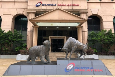 Indeks penanda aras FBM KLCI meningkat 3.32 mata kepada 1,521.48 pada awal dagangan.