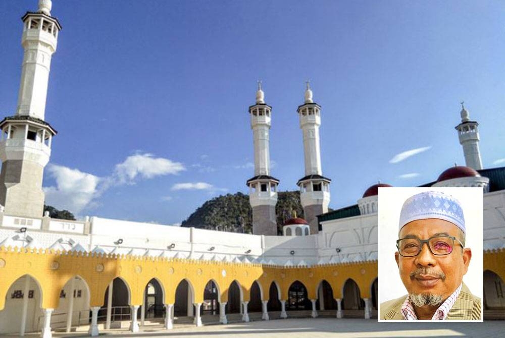 Malaysia #QuranHour bagi negeri Kelantan akan diadakan di Masjid Razaleigh, Gua Musang pada 30 Ogos ini. Gambar kecil: Adnan