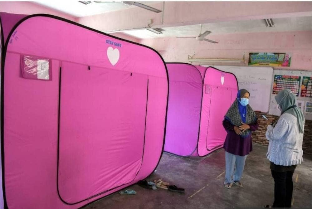 Mangsa banjir kilat di daerah ini meningkat kepada 86 orang daripada 29 keluarga pagi Ahad, berbanding 43 orang daripada 12 keluarga malam tadi, selepas sebuah lagi pusat pemindahan sementara (PPS) dibuka. - Foto Bernama