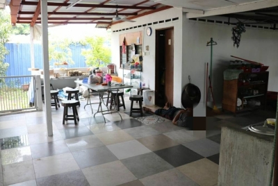 Suspek ditemui sedang tidur di lantai berhampiran stor sebuah surau di Taman Keramat pada Sabtu.