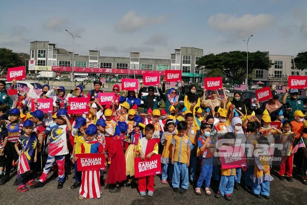 Kanak-kanak dari beberapa tadika swasta di Hulu Selangor meraikan Hari Kemerdekaan dan diberikan taklimat ringkas tolak rasuah.