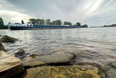 Kemunculan hunger stones di sepanjang tebing Sungai Rhine sejak beberapa minggu lalu.