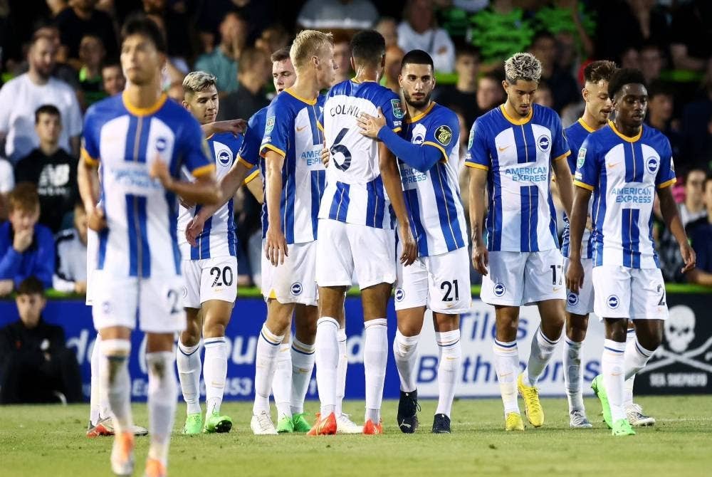 Pemain Brighton meraikan kemenangan berkenaan. - Foto Shutterstock