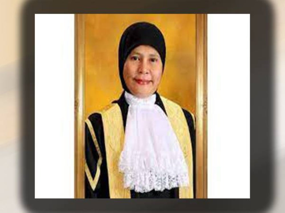 Tengku Maimun Tuan Mat