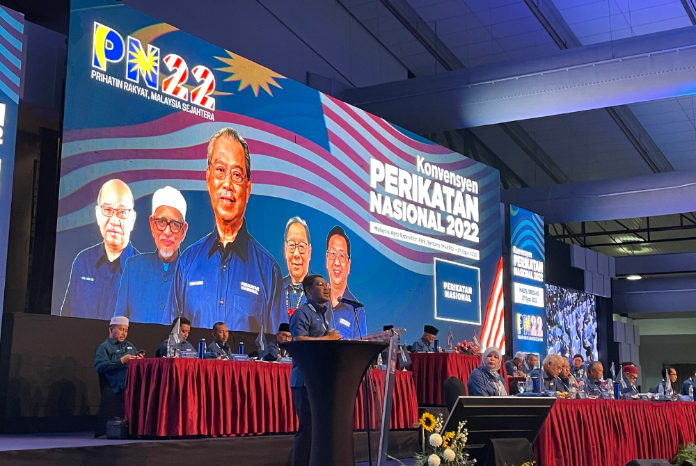 Ahmad Faizal berucap semasa penggulungan Konvensyen PN 2022 dan sambutan Ulang Tahun PN Kedua di Taman Ekspo Pertanian Malaysia Serdang (MAEPS) di sini pada Sabtu.