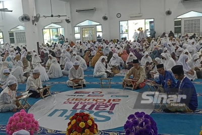 Malaysia #QuranHour peringkat negeri Johor di Masjid Taman Industri Sri Sulong, Batu Pahat.
