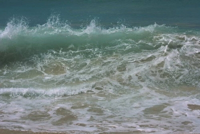 13 lokasi di daerah Kuala Selangor dikenal pasti berisiko banjir ekoran fenomena air pasang besar. - Foto 123rf 