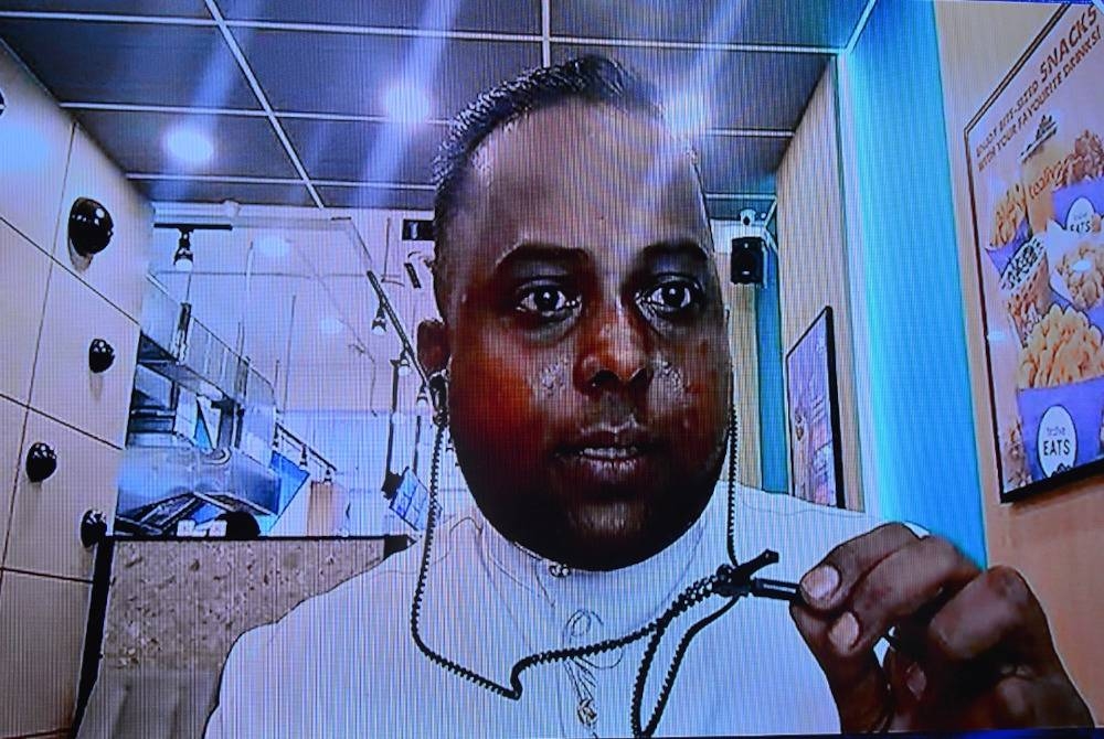 Mohd Nuri pada program Di Sebalik Isu bersama FY dengan tajuk Mansuh Hukuman Sebat, Penjenayah Hela Nafas Lega yang disiarkan secara langsung di semua platform digital Sinar Harian pada Jumaat.