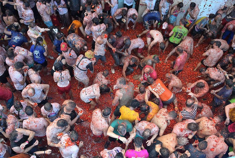 Festival ‘La Tomatina’ tahun ini menarik penyertaan 15,000 peserta terutama dari luar negara.