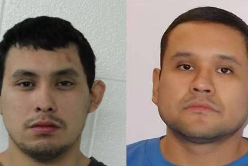 Damien Sanderson (kiri) dan Myles Sanderson. - Foto RCMP