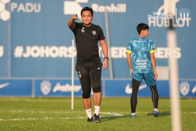 Nafuzi akui sukar menentukan kesebelasan utama yang akan diturunkan pada Sabtu ini. - Foto Terengganu FC