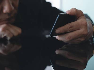 Carian laman web pornografi kanak-kanak di Malaysia yang tinggi agak membimbangkan. - Gambar hiasan