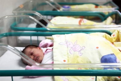 56,801 kelahiran bayi lelaki dicatatkan manakala 54,057 bayi wanita pada suku kedua 2022. - Gambar hiasan foto 123RF.