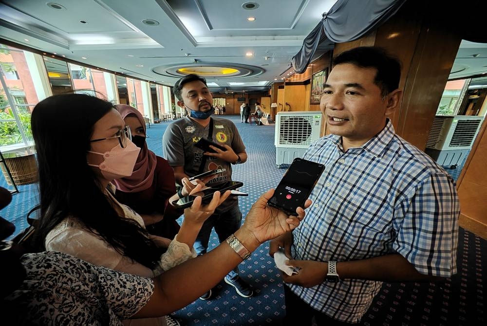 Timbalan Presiden Parti Keadilan Rakyat (PKR), Rafizi Ramli ditemui pemberita ketika sesi pemukiman atau &amp;#039;retreat&amp;#039; kepimpinan PH di sebuah hotel di Seremban, pada Khamis.