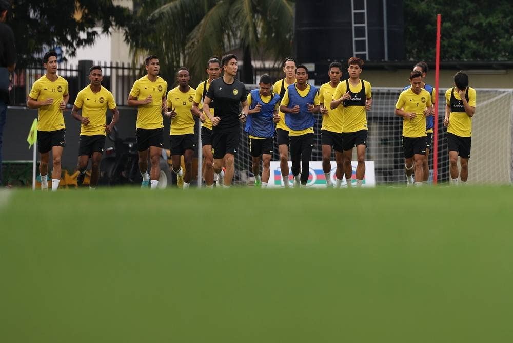 Pemain Harimau Malaya ketika menjalani Kem Latihan Pusat Skuad Kebangsaan di Wisma FAM pada Jumaat. - Foto Bernama