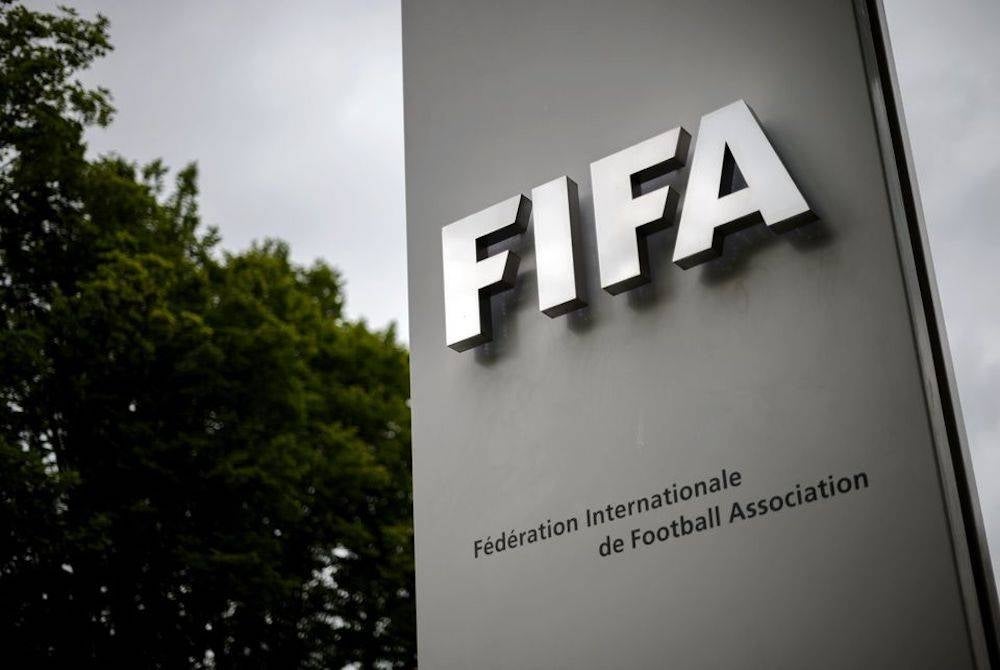 FIFA menolak permohonan Chile dan Peru untuk menyingkirkan Ecuador daripada beraksi di Piala Dunia 2022 Qatar hujung tahun ini.