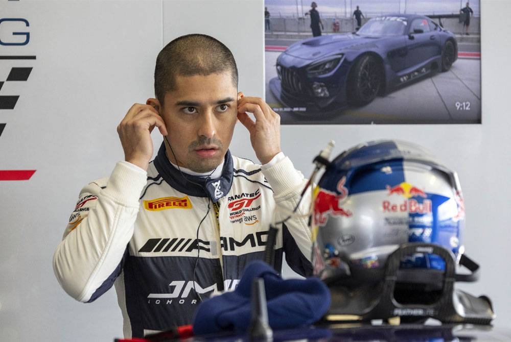 Tunku Panglima Johor Tunku Abdul Rahman Sultan Ibrahim kini berada di tempat ketiga dalam senarai kedudukan pemandu GT Australia dengan mengumpul 105 mata. - Foto Bernama.