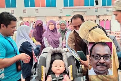 Ibu bapa berpeluang berkongsi maklumat mengenai kemalangan melibatkan kanak-kanak pada Program Inisiatif Keselamatan Pejalan Kaki dalam Kalangan Kanak-Kanak Sekolah pada Isnin. Gambar kecil: M Kulanthayan