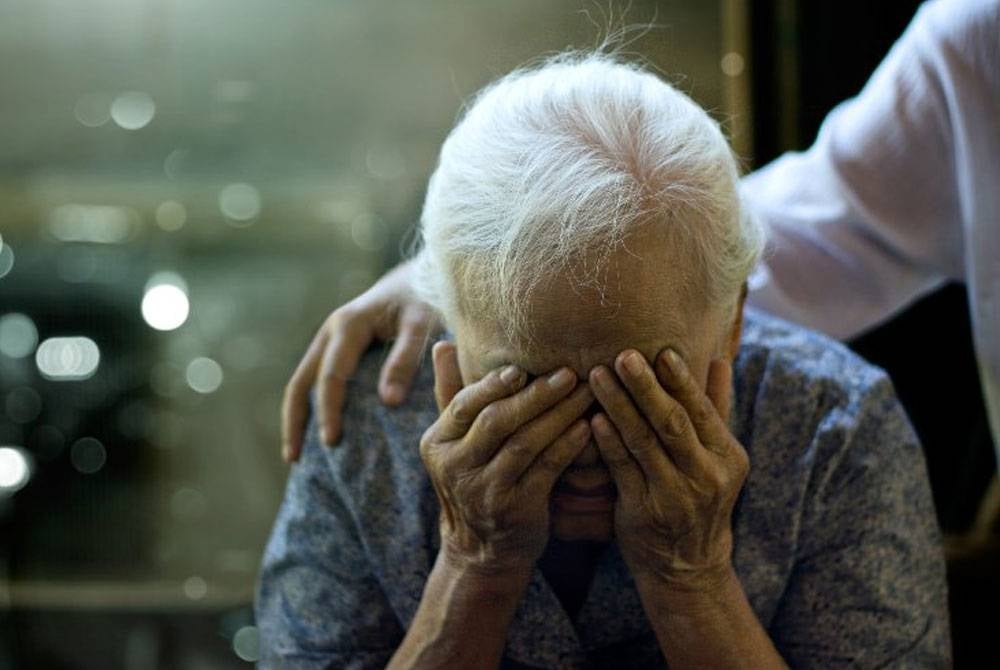 Terdapat lebih 55 juta pesakit Alzheimer di seluruh dunia ketika ini. - Foto 123RF