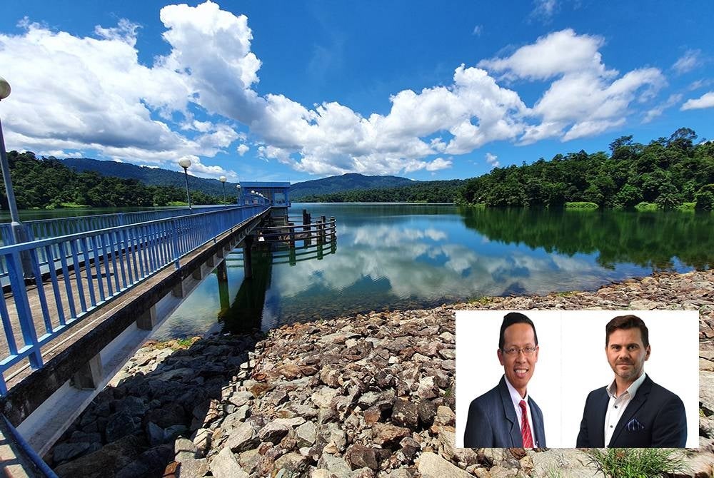 TNBR dan Sedania bersedia untuk melaksanakan projek turbin kuasa mikro hidro di empangan dan takungan air yang berpotensi di seluruh Malaysia. (Gambar dalam dari kiri Mohd Hariffin dan Ruppert)