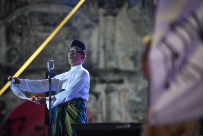 Pelakon semula watak Tunku Abdul Rahman, Che' Kem pada sambutan Hari Malaysia 2022 di Dataran Memorial Pengisytiharan Kemerdekaan A' Famosa Banda Hilir pada 16 September lalu.