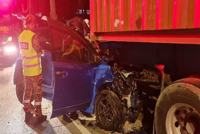 Kemalangan di Jalan Wawasan, Bandar Baru Ampang, yang mengorbankan pasangan suami isteri pada Ahad.