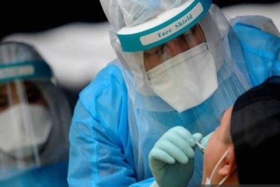 Sebanyak 2,445 kes baharu Covid-19 dilaporkan di dalam negara pada Rabu. - Gambar hiasan.