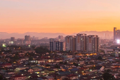 Negara kuasa besar perlu bertanggungjawab dengan keputusan dasar yang memberi impak terutama kepada sektor ekonomi seluruh dunia.