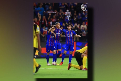 Sebahagian pemain JDT meraikan kemenangan ke atas Negeri Sembilan FC, pada Sabtu. - Foto Facebook Johor Southern Tigers
