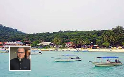 Kerajaan Terengganu memandang serius isu pelancong yang dilaporkan jatuh sakit selepas pulang dari bercuti di Pulau Perhentian, Besut baru-baru ini. Gambar kecil: Ariffin