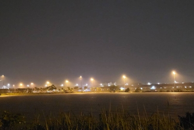 Hujan lebat selama beberapa jam sejak petang Selasa menyebabkan beberapa kawasan di Ipoh dilanda banjir. - Foto Ihsan pembaca