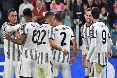 Pemain Juventus meraikan kejayaan mereka menewaskan Maccabi dalam aksi UCL awal pagi Khamis.