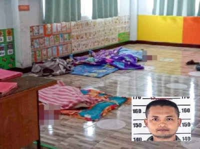 Beberapa mayat kanak-kanak ditutup dengan selimut. Gambar kecil: Panya Khamrab. 