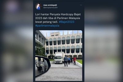 Ciapan Mas Ermieyati di Twitter pada Khamis.